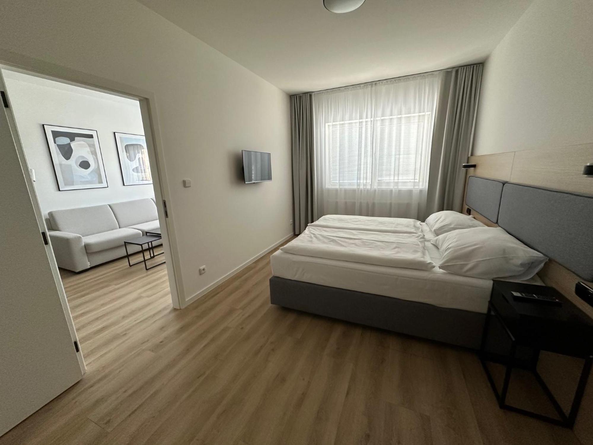 Hotel Kapitol 모스트 외부 사진