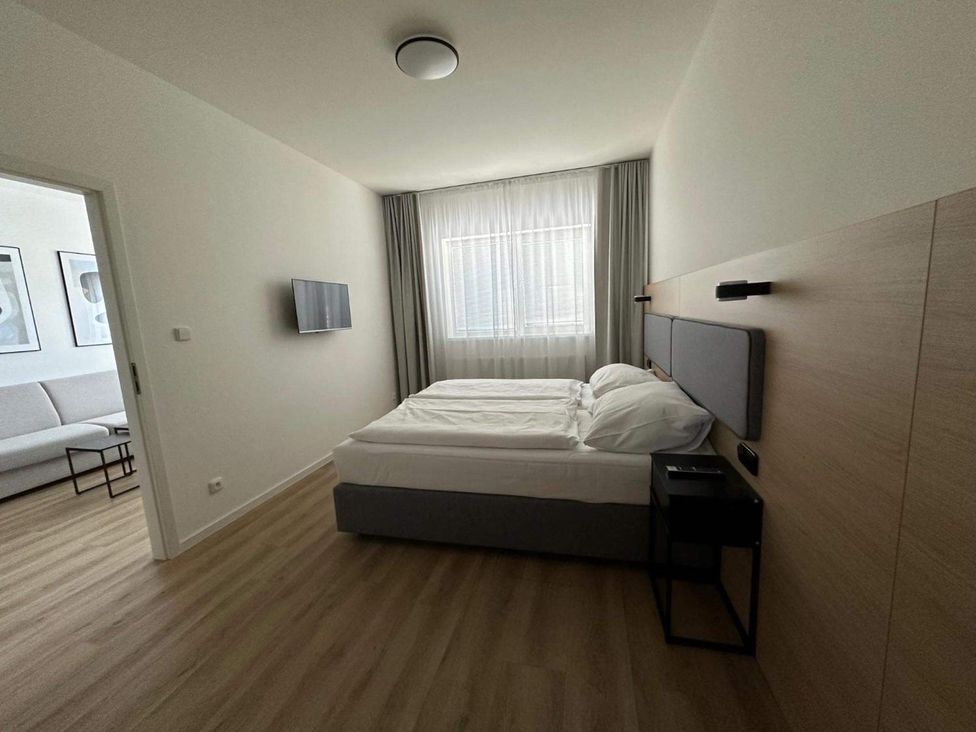 Hotel Kapitol 모스트 외부 사진