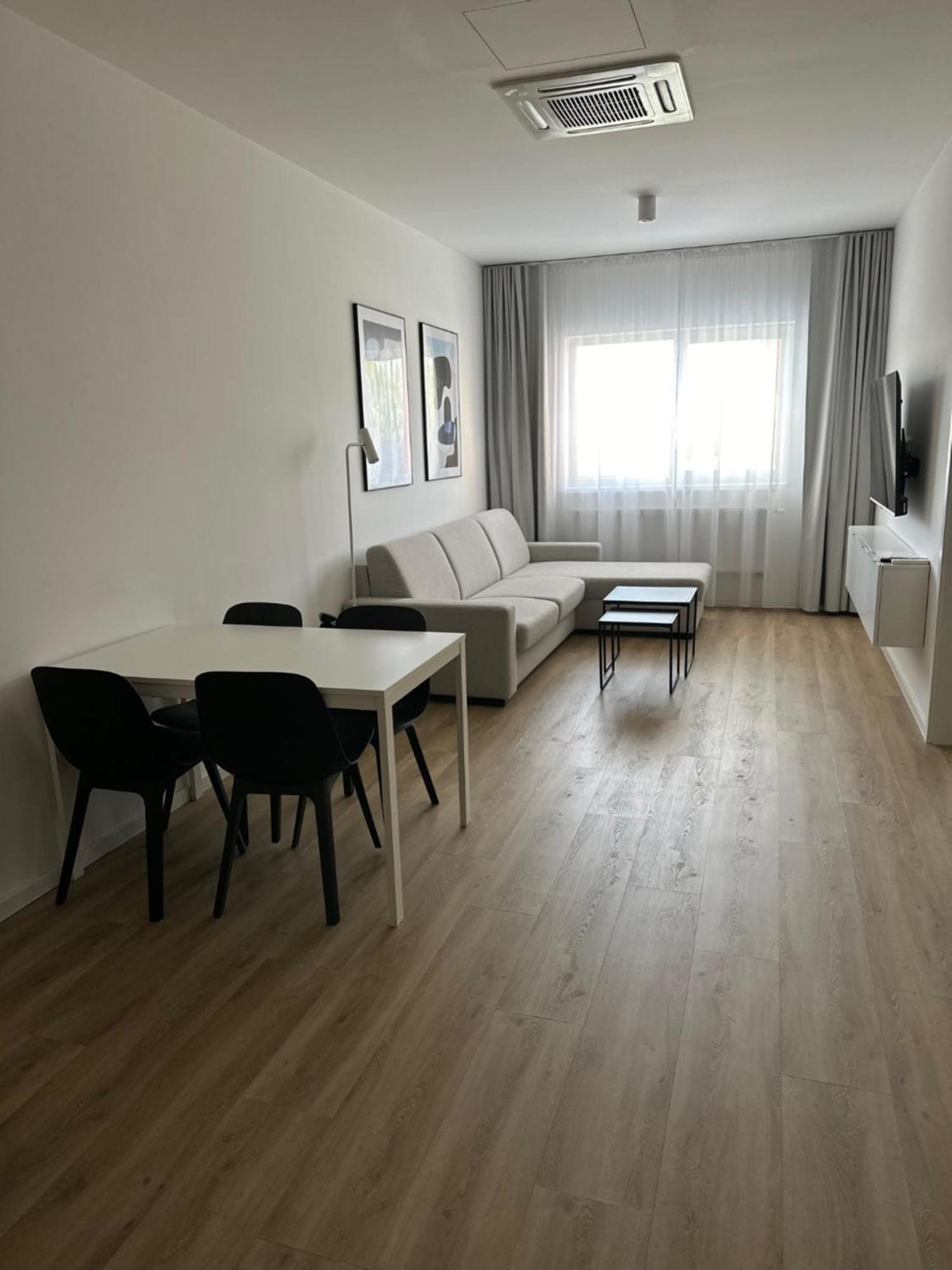 Hotel Kapitol 모스트 외부 사진