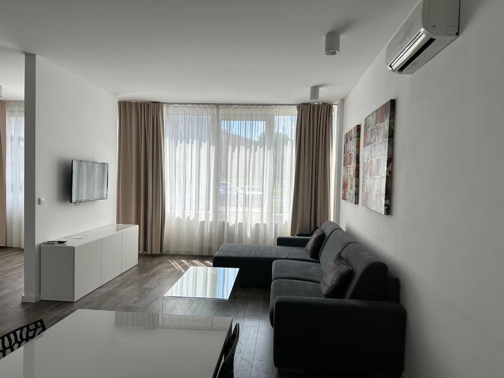 Hotel Kapitol 모스트 외부 사진