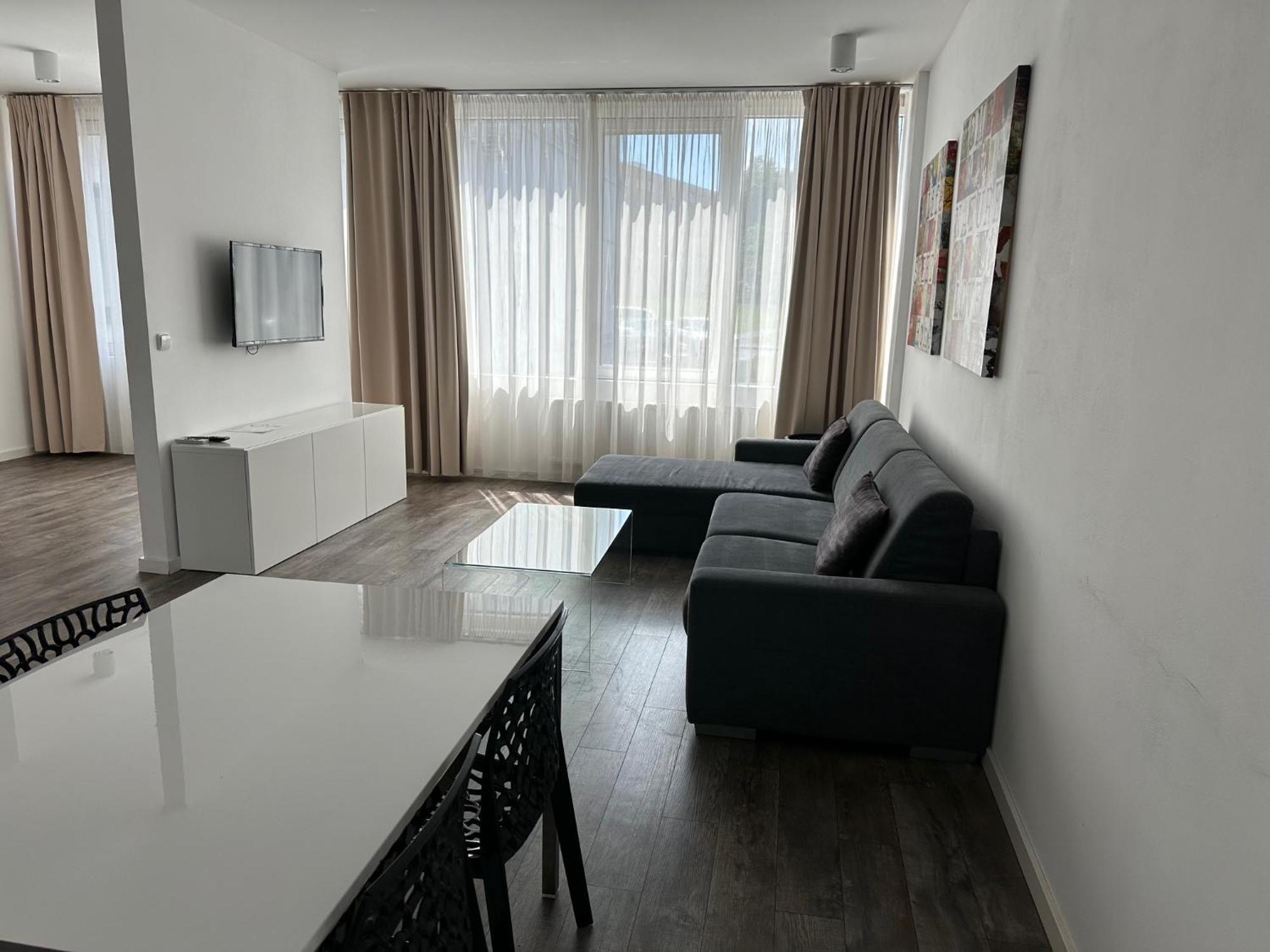 Hotel Kapitol 모스트 외부 사진